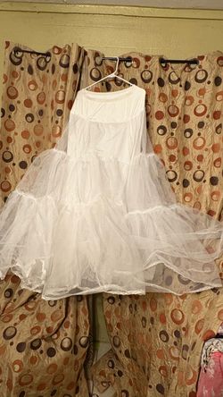 White fluffy tulle petticoat/ crinoline Size M
