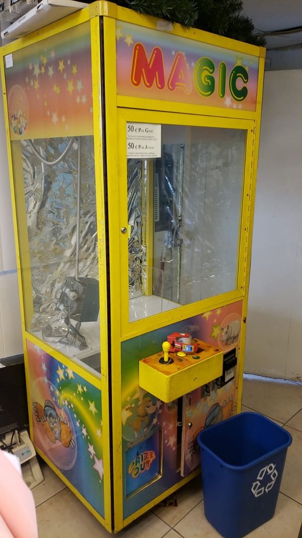 Claw Machine for Sale in Los Angeles, CA OfferUp
