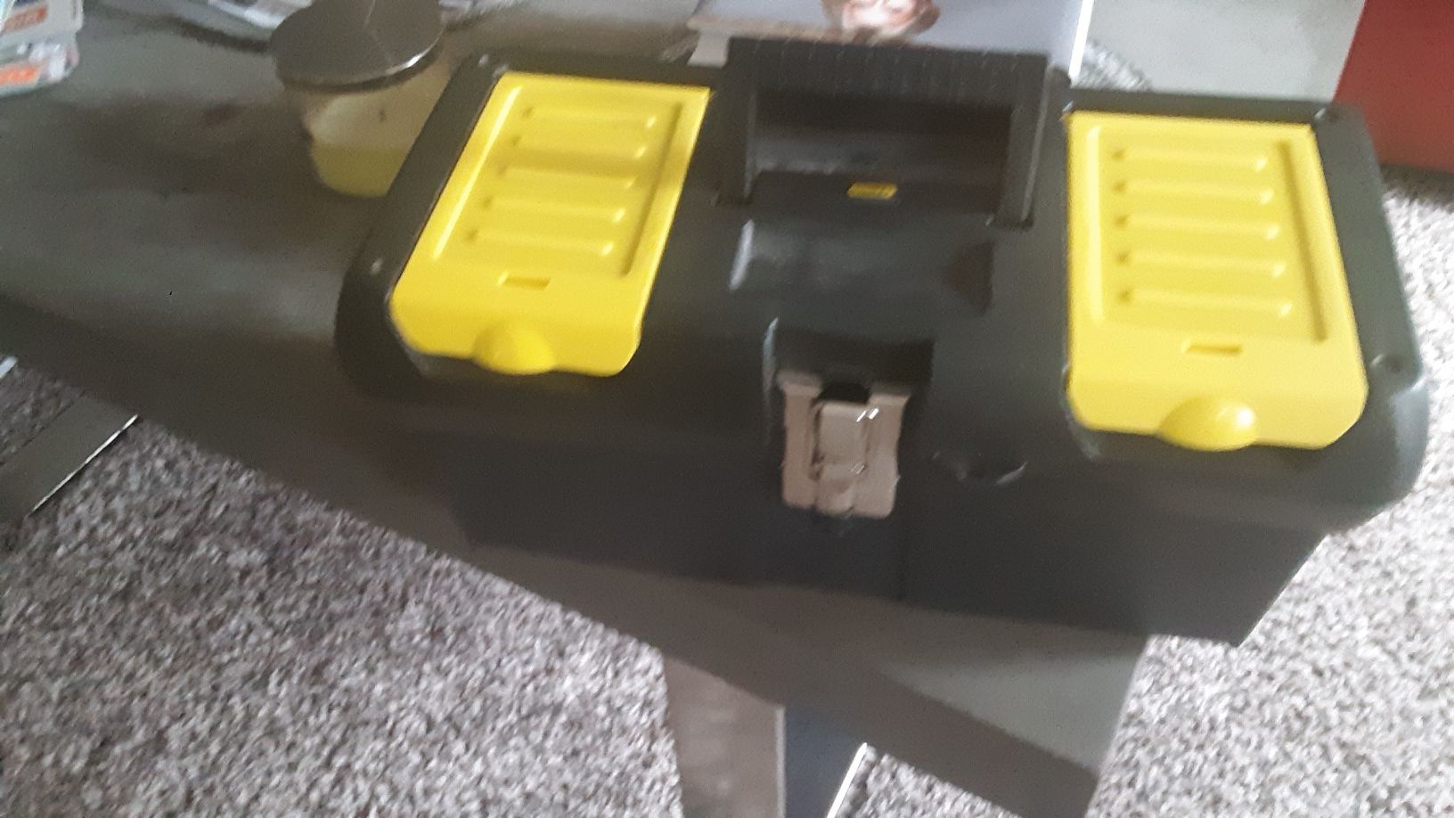 Stanley 24 inch toolbox, like new