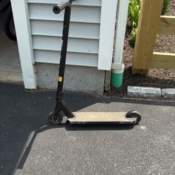 Lucky Brand Scooter
