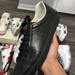 Gucci Lows Sz 11 = 44 No Box 