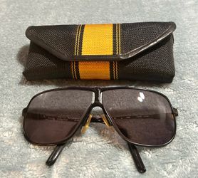 Nikon Carbomax Vintage Aviator Sunglasses with Case