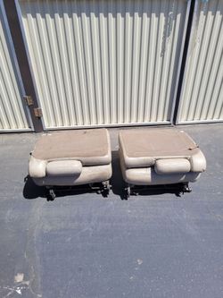 2002 Beige 3rd row Cadillac Escalade seats