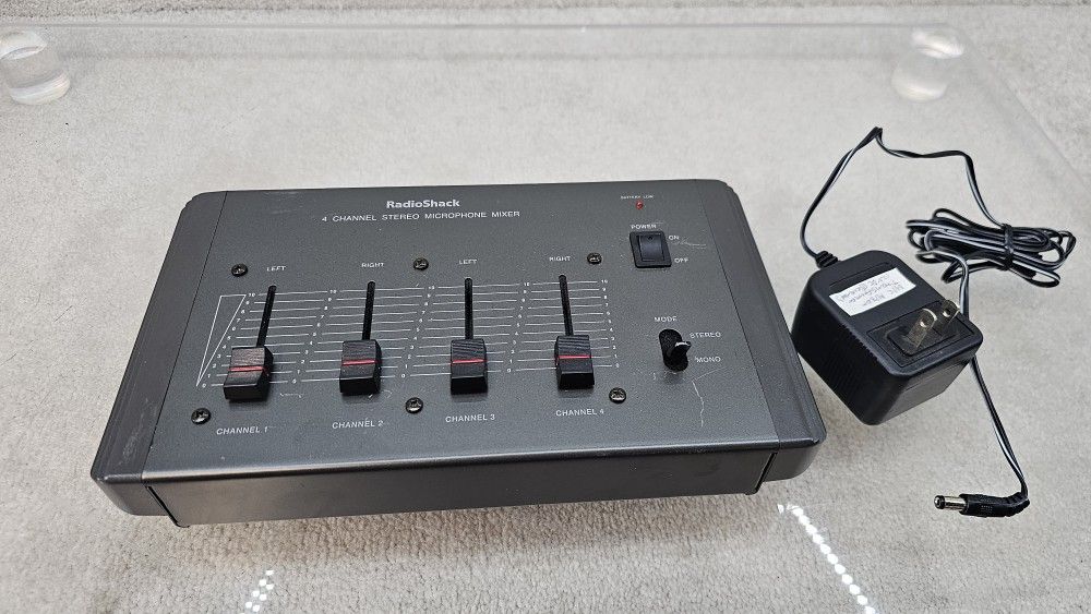 Radio Shack microphone mixer 32-1106