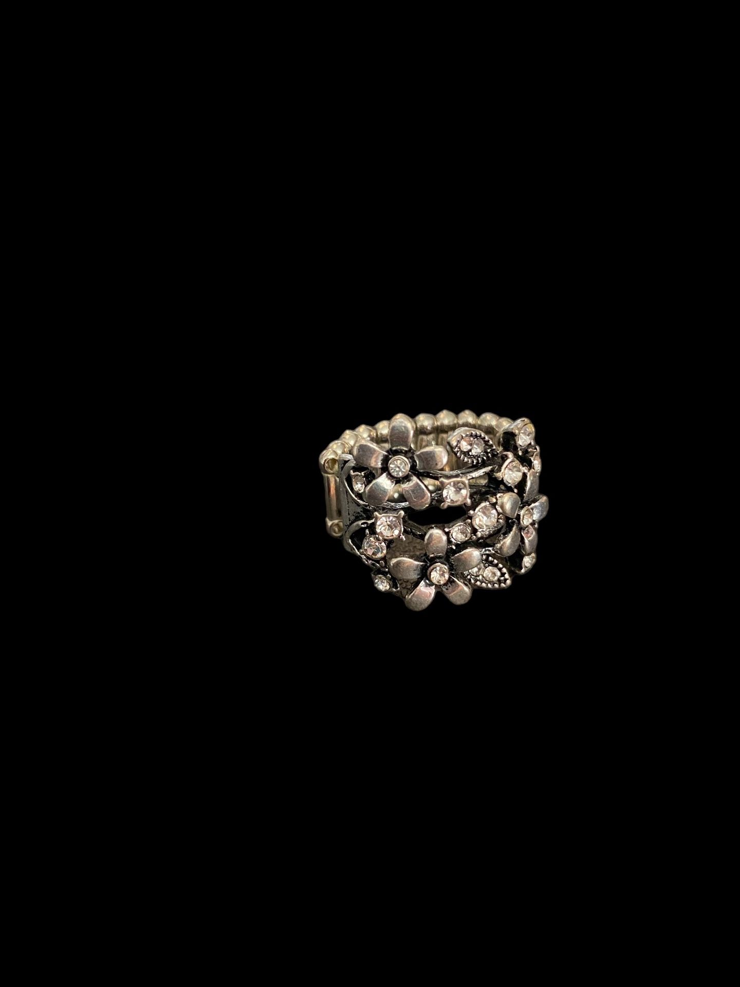 NWOT- Limited Edition Large Silver Statement Ring From Paparazzi, Adjustable