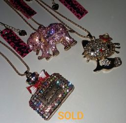 Beautiful! Large Crystal Charms w/Free Chains 🐘🌹🐈$15. each, 2 for $25, 3 for $30