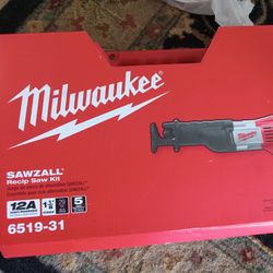 Milwaukee Sawzall Recipricating Saw Kit