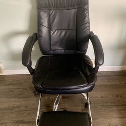 Comfy Reclining Chair – Works Great! Only $25