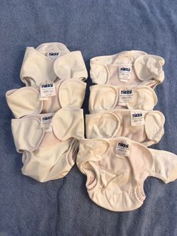 7 Nikky diaper wrap size medium (6mo)