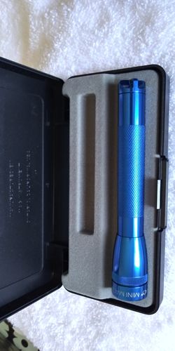 A,MINI MAGLITE FLASHLIGHT
