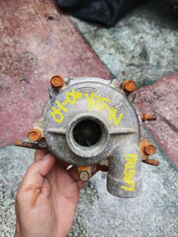04-06 Yamaha Yzf R1 Oem 5vy water pump