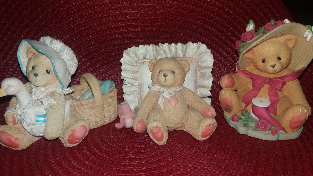 CHERISHED TEDDIES COLLECTION LOT OF 11PC.