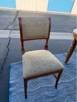 Vintage Solid Wood Dining Chair – Upholstered Seat