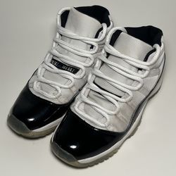 Nike 378038-100 Air Jordan 11 Retro White Lace-Up Basketball Shoes Youth US 7Y