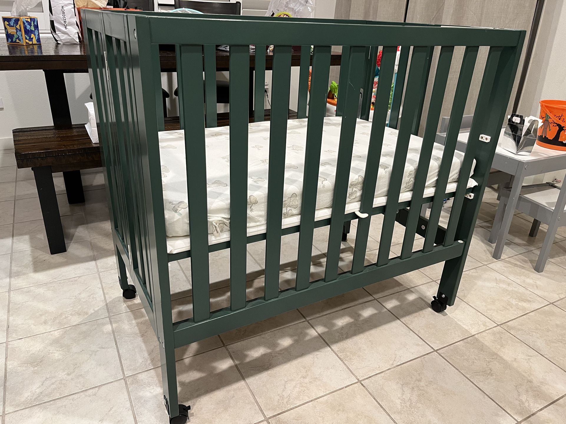 Folding Baby Crib with Mattress
