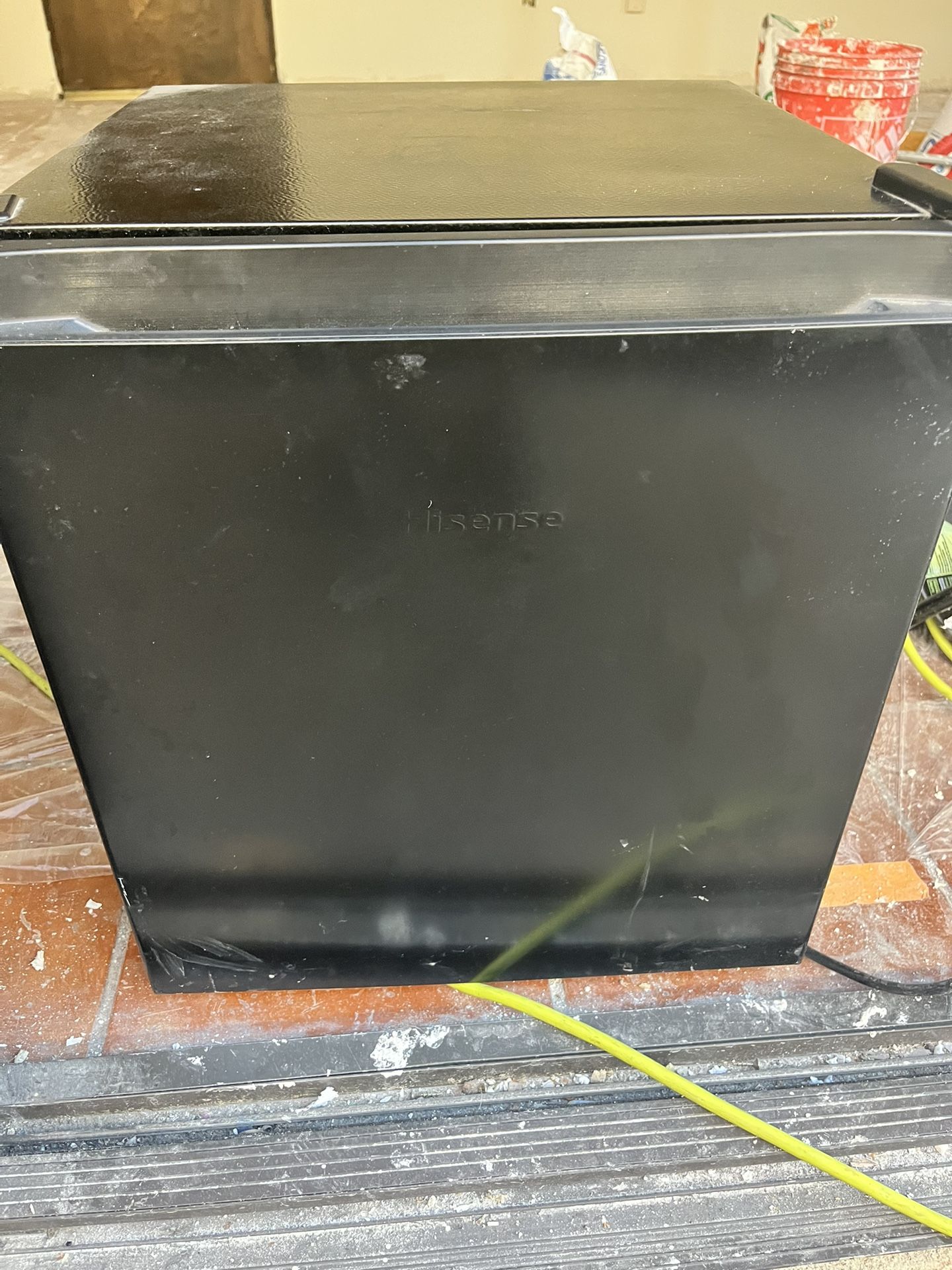 Hisense Mini Fridge