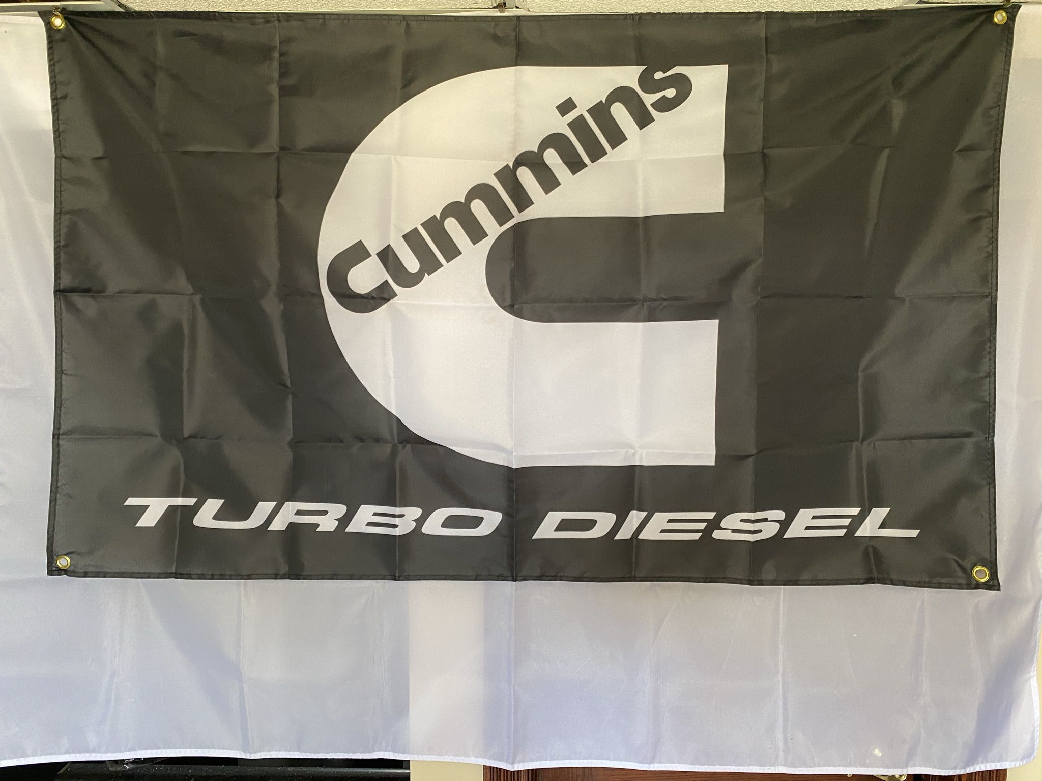Cummins Wall Flag (3’x5’)