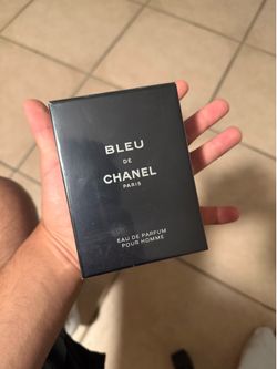 Chanel De Bleu