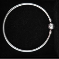 Pandora bangle Bracelet