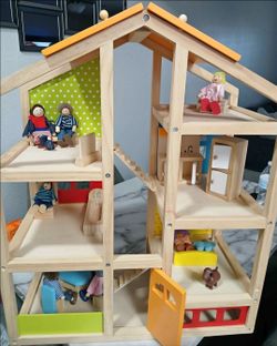 Wooden Dollhouse