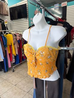 Female Hanging Mannequin Torso $18 if buy together 6 available – Boutique Clothing Display