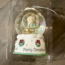 NEW - Precious Moments Christmas Tree Ornament - Adorable Mini Snow Globe