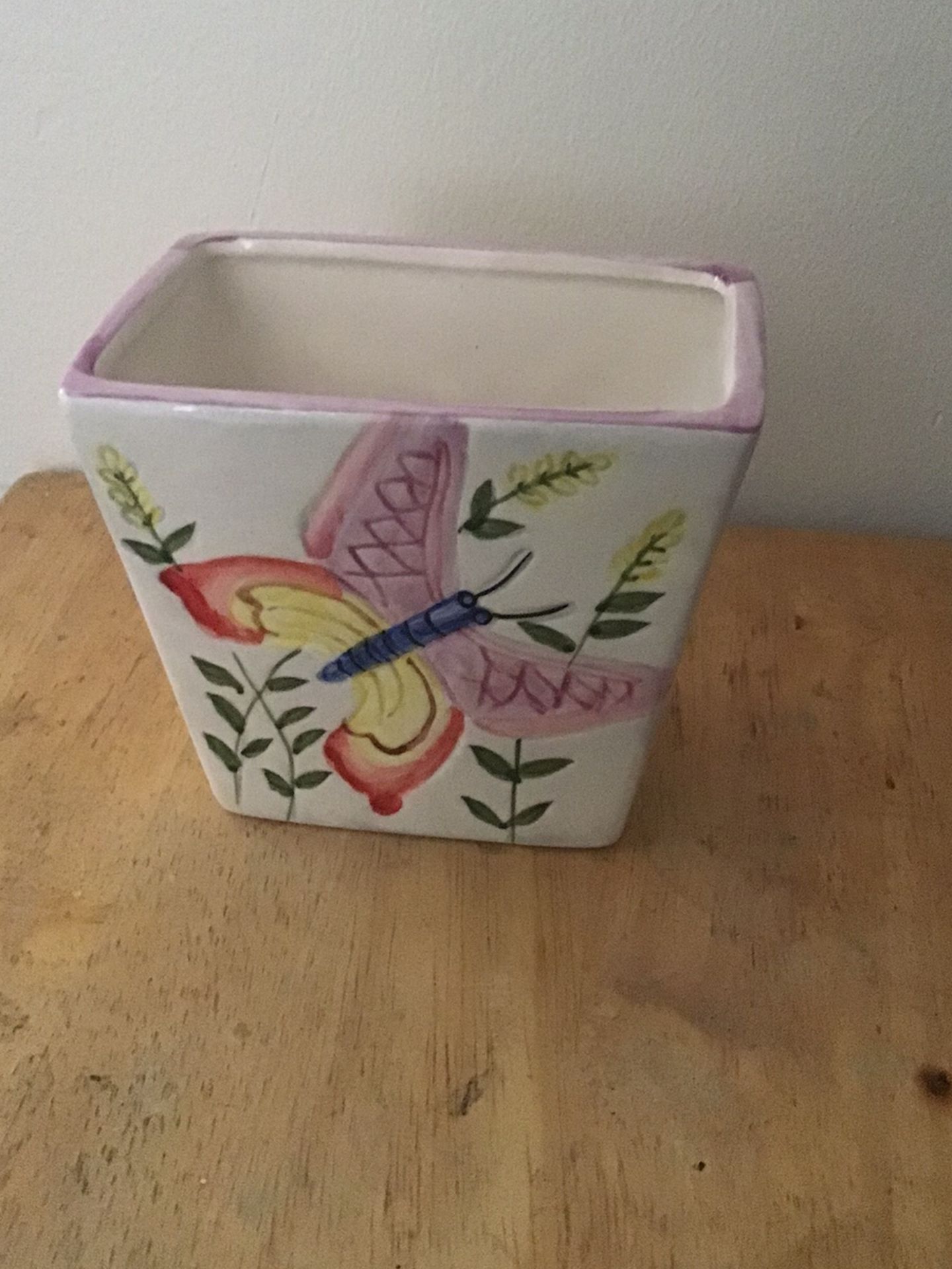Ceramic planter