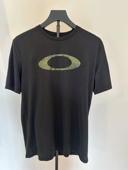 Men’s: Oakley T Shirt