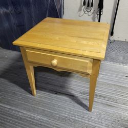 Night stand