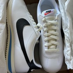 5 Pair Of Nike Men 9 All Together 