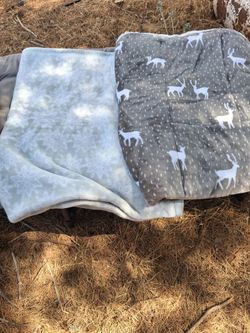 Soft Fleece Throw Blankets Set of 2