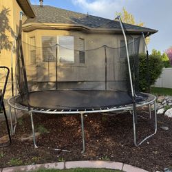 12 Ft Trampoline