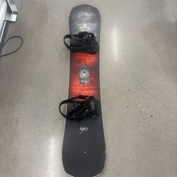 Never Summer 153CM Men’s Snowboard with Rossingol Bindings