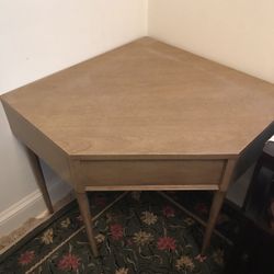 Kroehler “personalized” corner desk