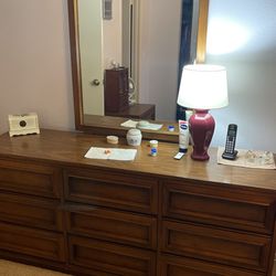 Dresser With Mirror