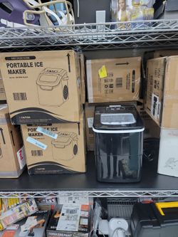 Portable Ice Maker Black Countertop