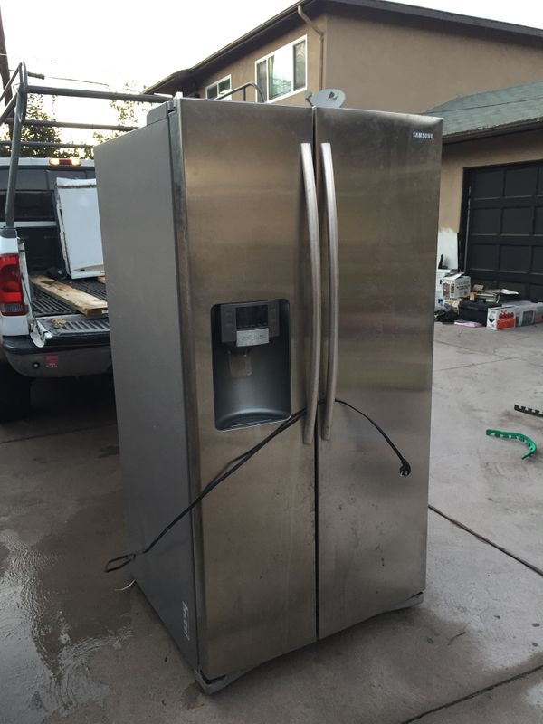 Samsung side by side Refrigerator RS265TDRS for Sale in Alhambra, CA