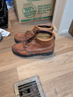 Women's Justin Chukka Boots Size 8M