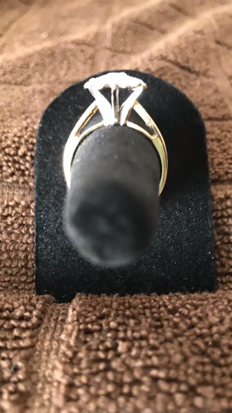 Ring/ Diamond Engagement