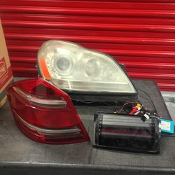 Mercedes GL450 GL550 Headlight Taillight Radio Head Unit 