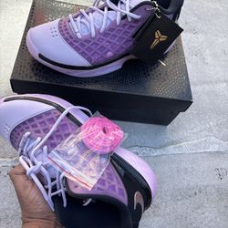 Kobe 3 Low Protro “Pink quartz 🌸” SIZE: 12