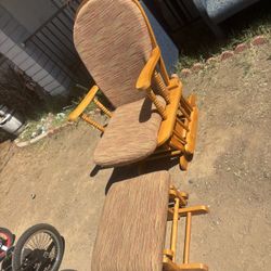Rocking Chair 