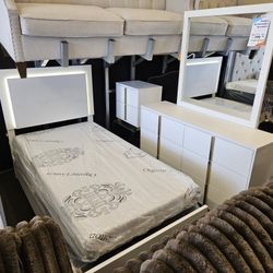Brand New Twin Size 6 Pcs Bedroom Set Includes Twin Bed, 1 Night Stand, DRESSER, MIRROR, BOXSPRING & 6 INCH MEMORY FOAM MATT $949