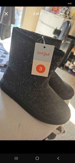 Girls boots