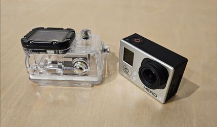 GoPro Hero3 White Action Camera w/ Waterproof Housing (CHDHE-301)