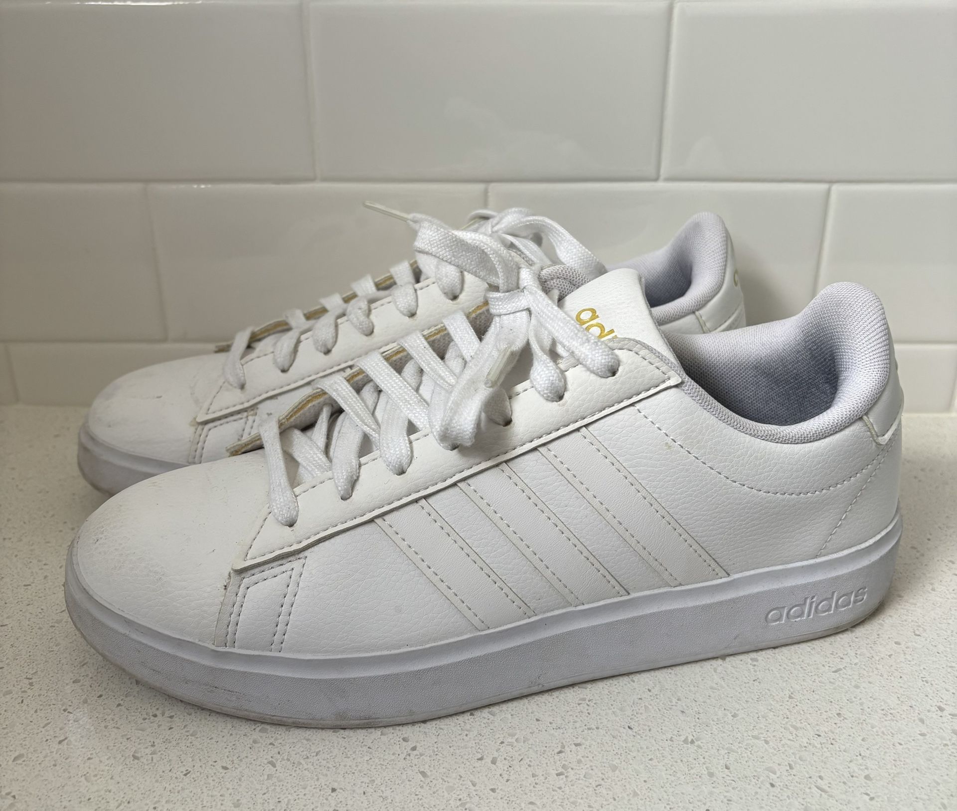 Women’s Size 9 Adidas Grand Court 2.0 White Sneakers