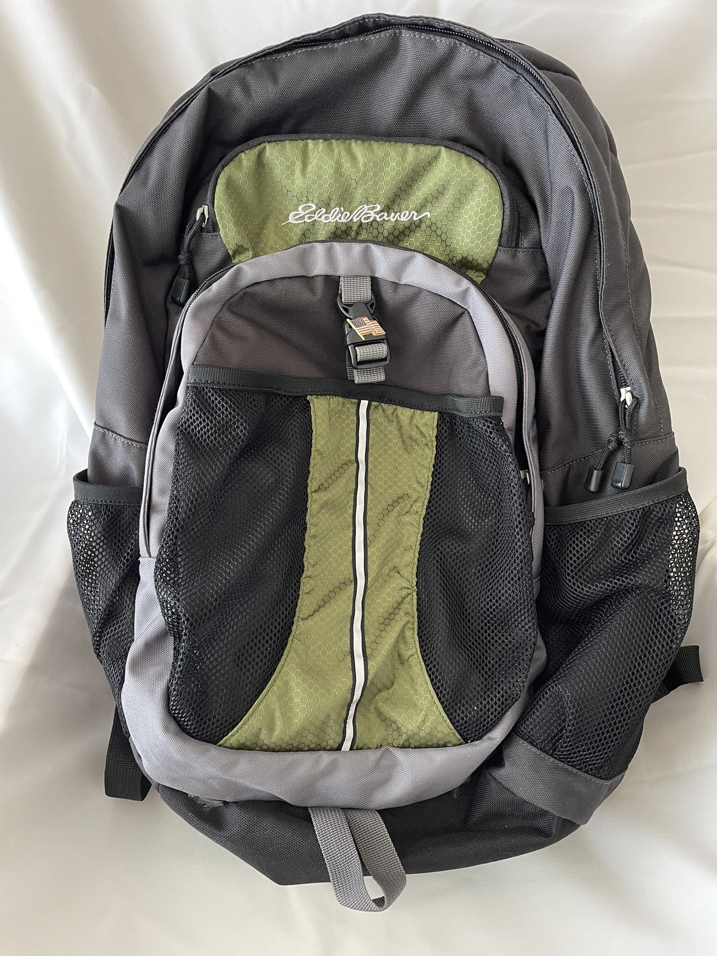 Eddie Bauer Backpack for Sale in Williamstown, NJ OfferUp