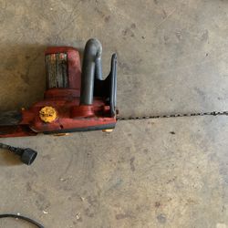 Chain Saw