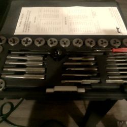 40 piece Tap And Die Set