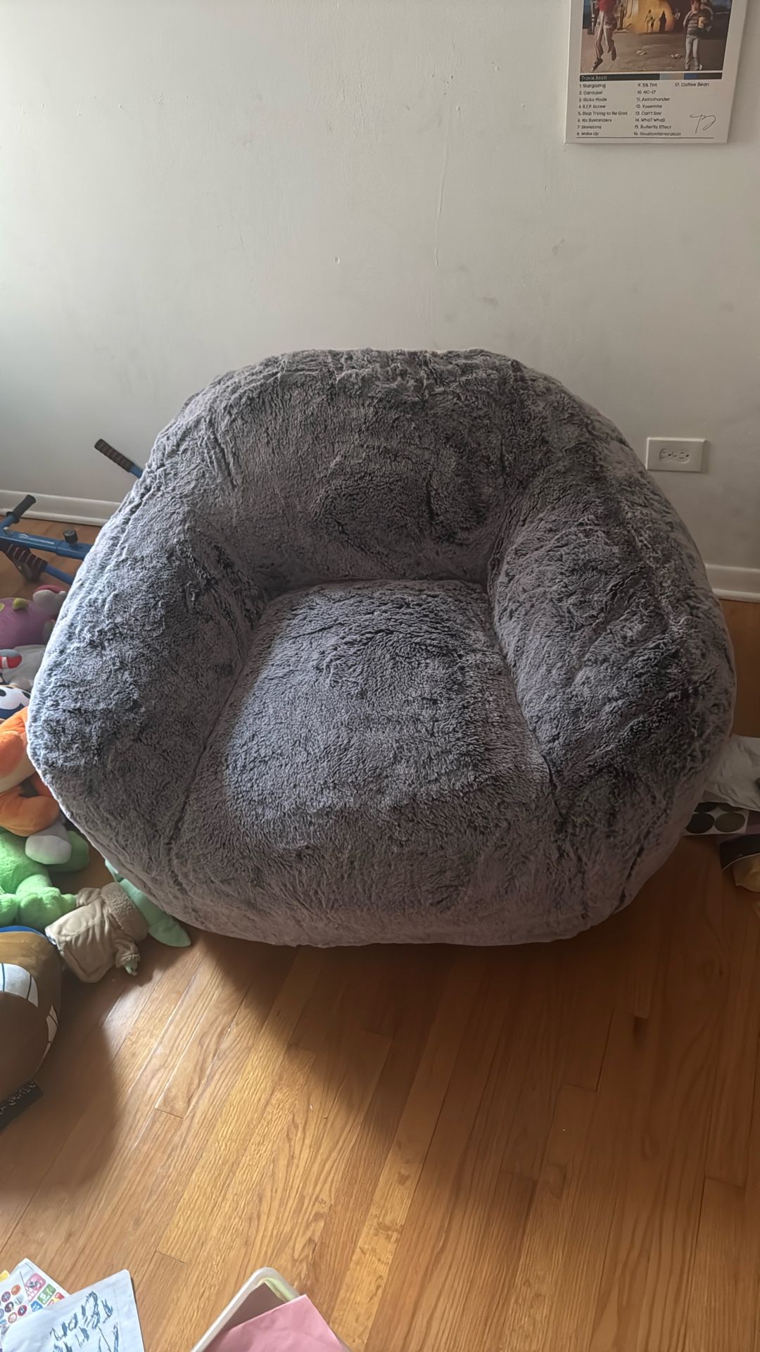 Teddy bear swivel chair